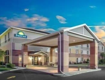 Days Inn By Wyndham Madison Ne/Windsor Dış mekan fotoğraf